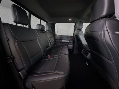 Ford Super Duty F-350 SRW LARIAT 2026