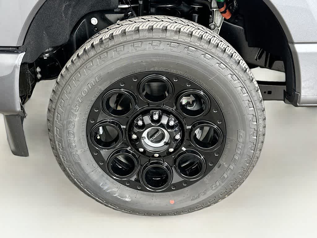 Ford Super Duty F-350 SRW LARIAT 2026