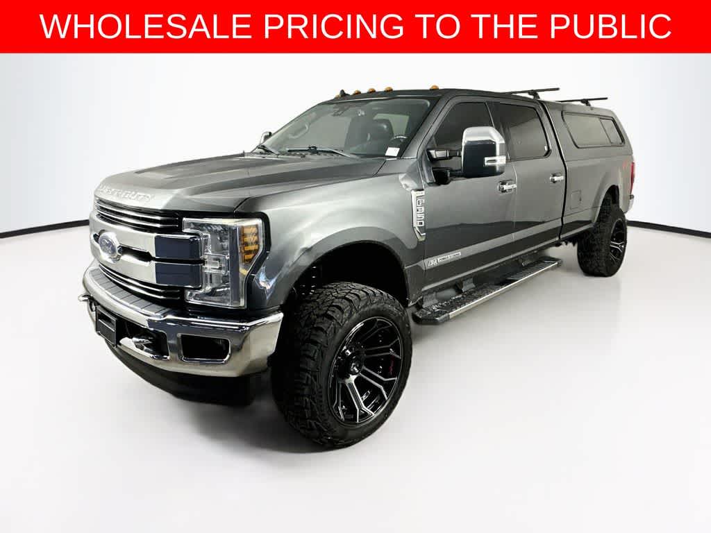 Camioneta Ford Super Duty F-350 SRW LARIAT de 2019