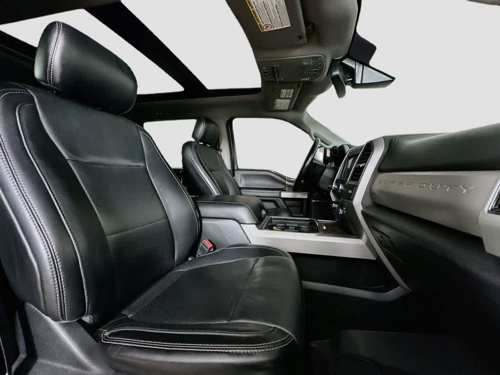 Camioneta Ford Super Duty F-350 SRW LARIAT de 2019