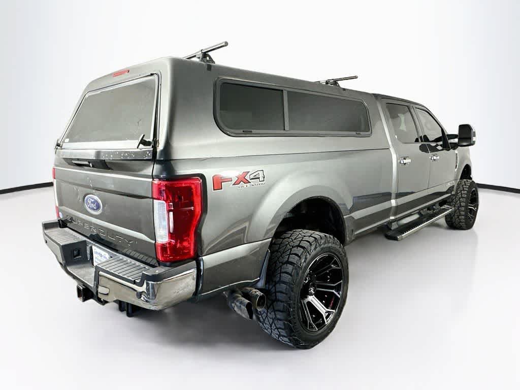 Camioneta Ford Super Duty F-350 SRW LARIAT de 2019