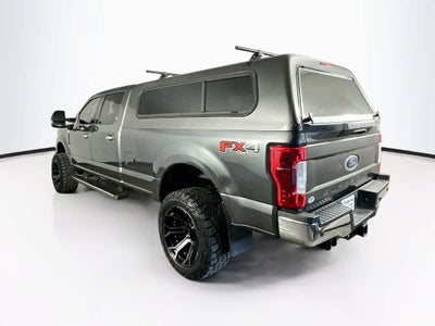 Camioneta Ford Super Duty F-350 SRW LARIAT de 2019