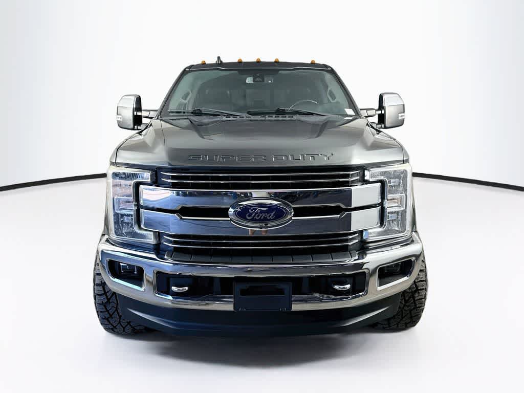 Camioneta Ford Super Duty F-350 SRW LARIAT de 2019