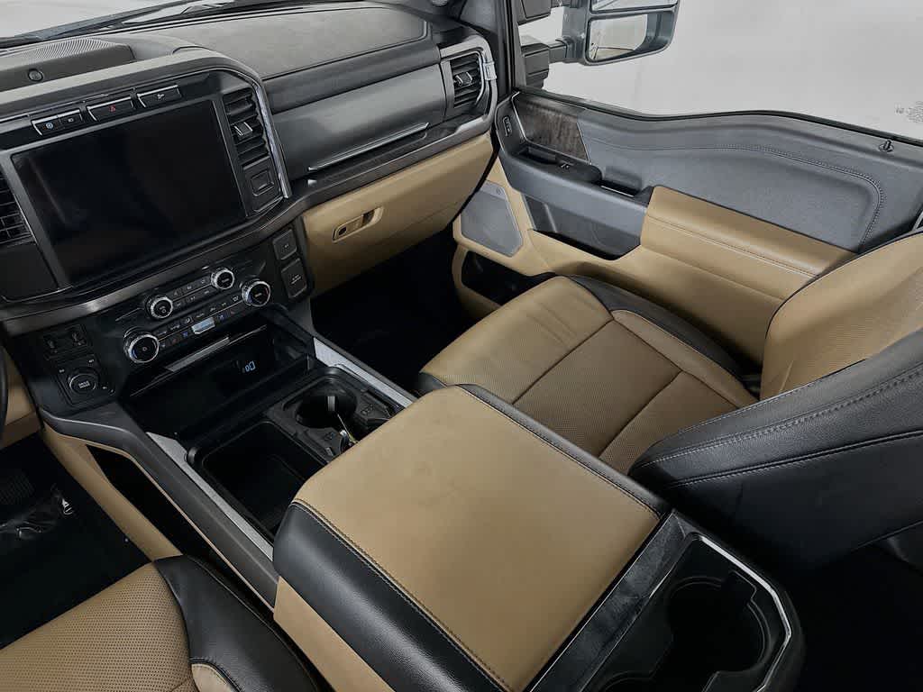 Ford Super Duty F-350 SRW LARIAT 2023