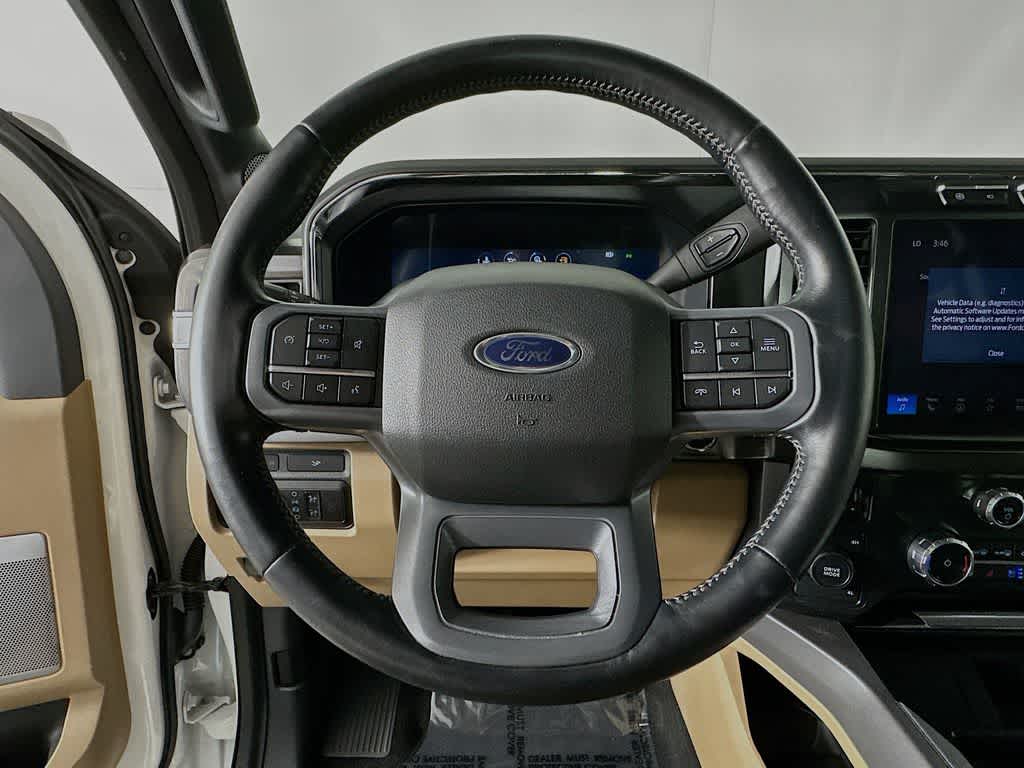 Ford Super Duty F-350 SRW LARIAT 2023