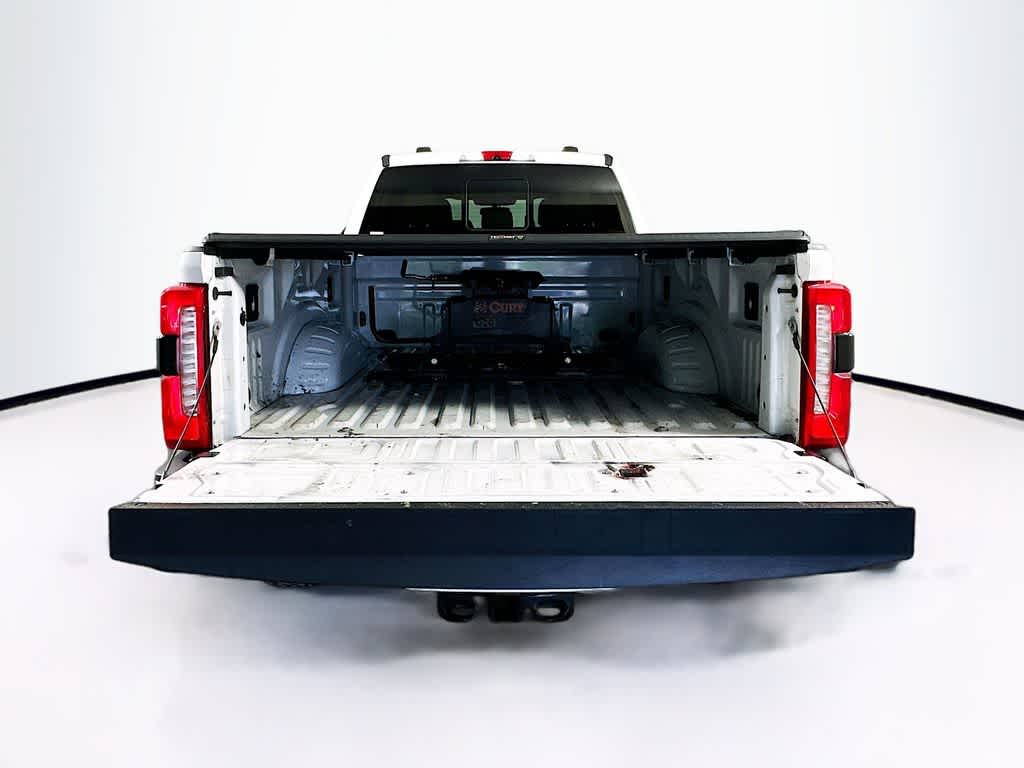 Ford Super Duty F-350 SRW LARIAT 2023