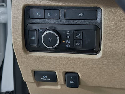 Ford Super Duty F-350 SRW LARIAT 2023