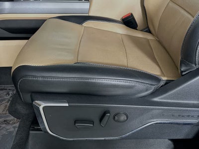 Ford Super Duty F-350 SRW LARIAT 2023