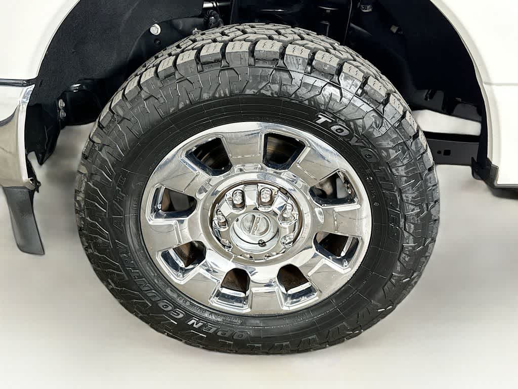 Ford Super Duty F-350 SRW LARIAT 2023
