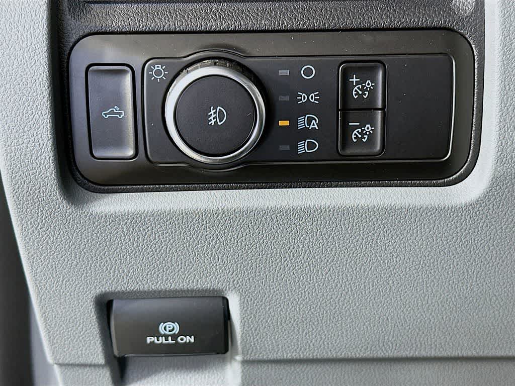 2025 Ford Super Duty F-350 SRW XL