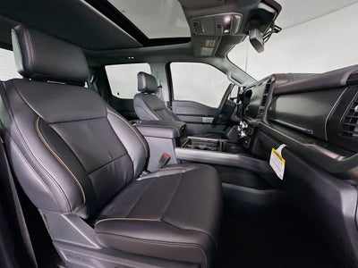 Ford Super Duty F-350 DRW Pickup LARIAT de 2026
