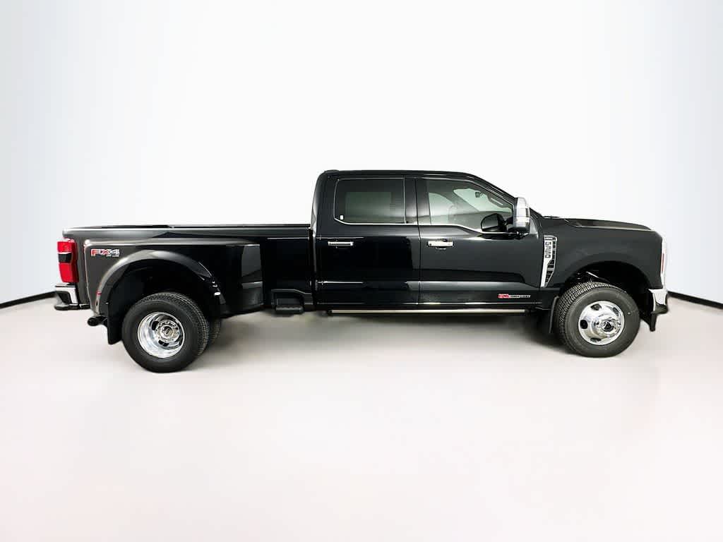 Ford Super Duty F-350 DRW Pickup LARIAT de 2026