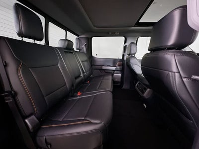 Ford Super Duty F-350 DRW Pickup LARIAT de 2026