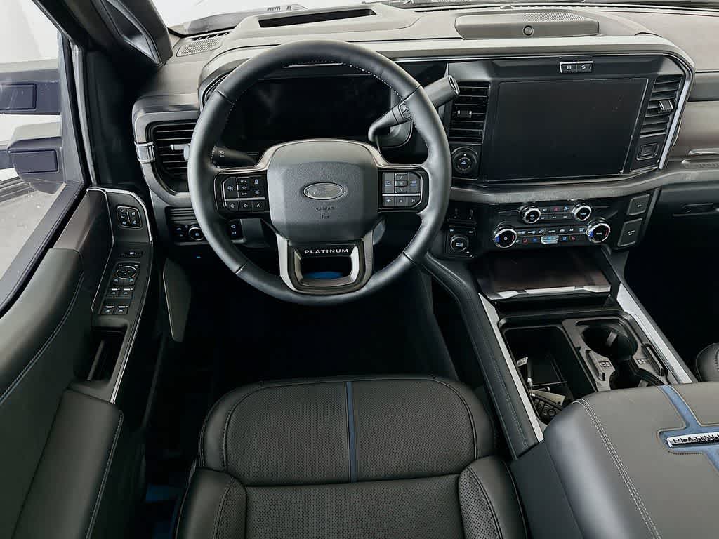 2026 Ford Super Duty F-350 DRW Pickup Platinum