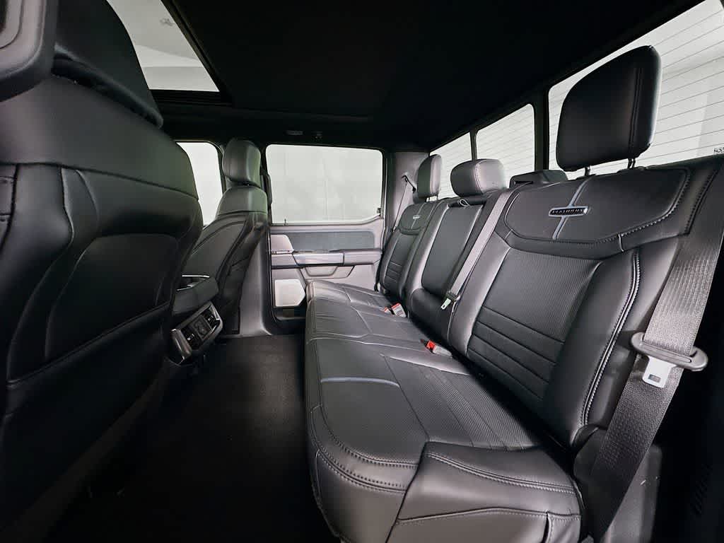 2026 Ford Super Duty F-350 DRW Pickup Platinum