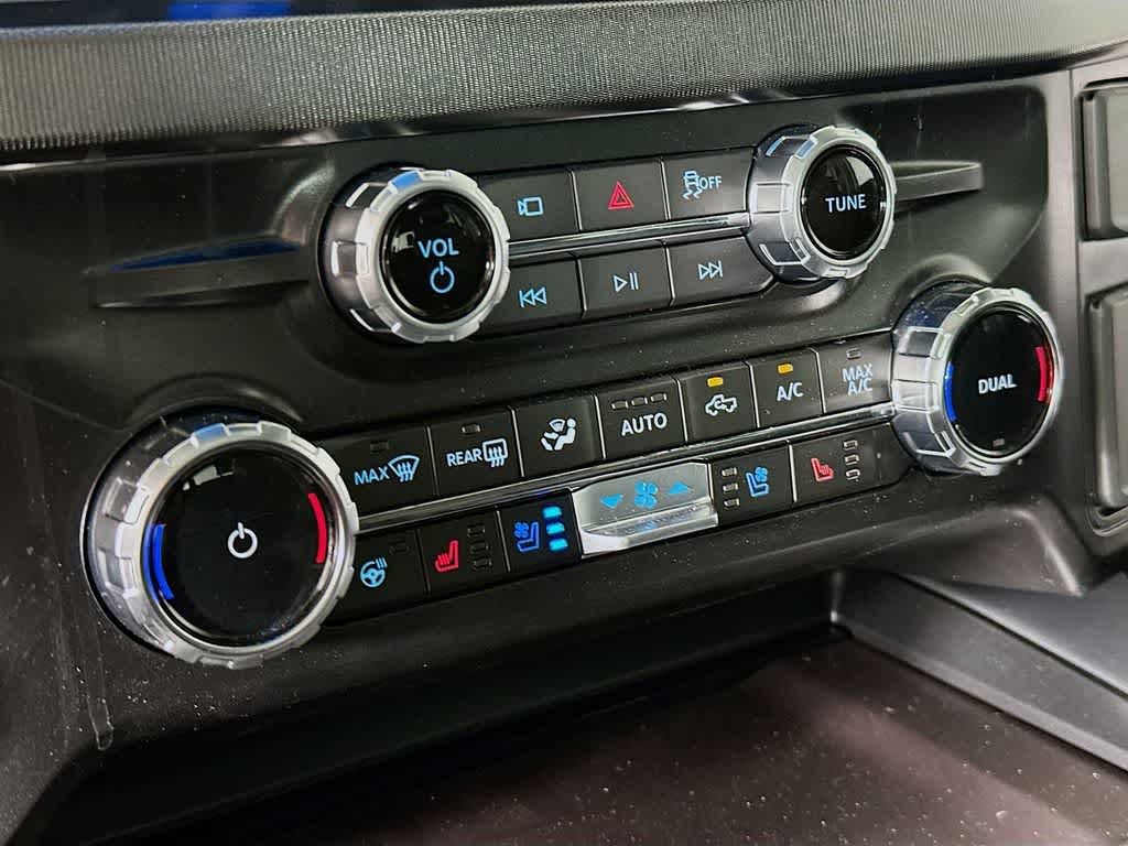 2026 Ford Super Duty F-350 DRW Pickup Platinum