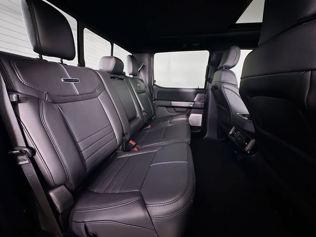 2026 Ford Super Duty F-350 DRW Pickup Platinum