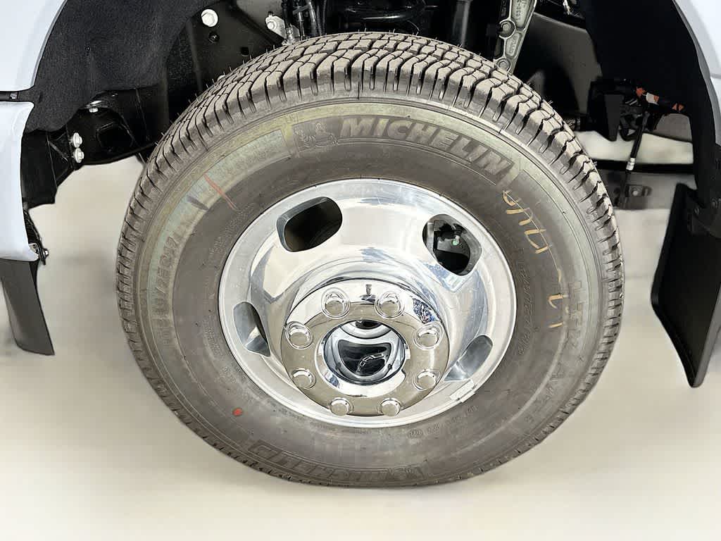 2026 Ford Super Duty F-350 DRW Pickup Platinum