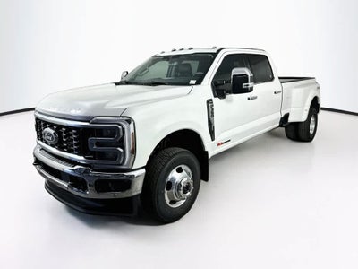 Ford Super Duty F-350 DRW Pickup LARIAT de 2027
