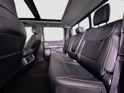 Ford Super Duty F-350 DRW Pickup LARIAT de 2027