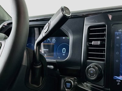 Ford Super Duty F-350 DRW Pickup LARIAT de 2027