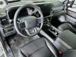 Ford Super Duty F-350 DRW Pickup LARIAT de 2027