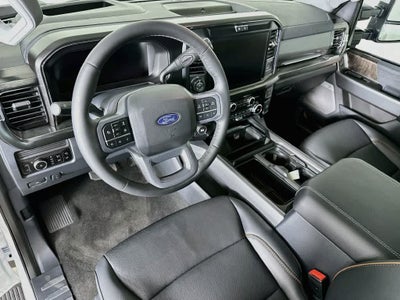 Ford Super Duty F-350 DRW Pickup LARIAT de 2027