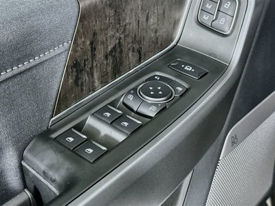 Ford Super Duty F-350 DRW Pickup LARIAT de 2027