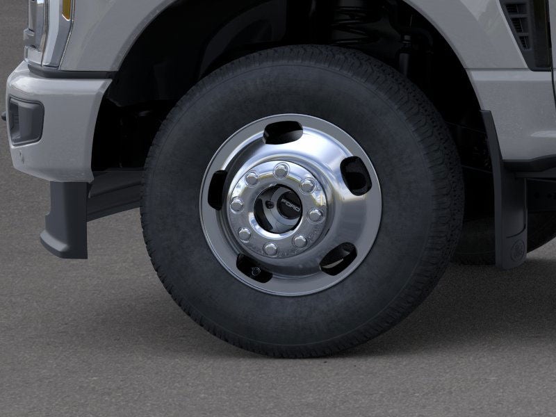 2026 Ford Super Duty F-350 DRW Platinum