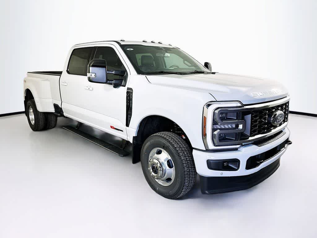 2026 Ford Super Duty F-350 DRW Pickup Platinum