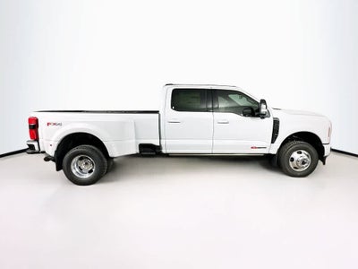 2026 Ford Super Duty F-350 DRW Pickup Platinum