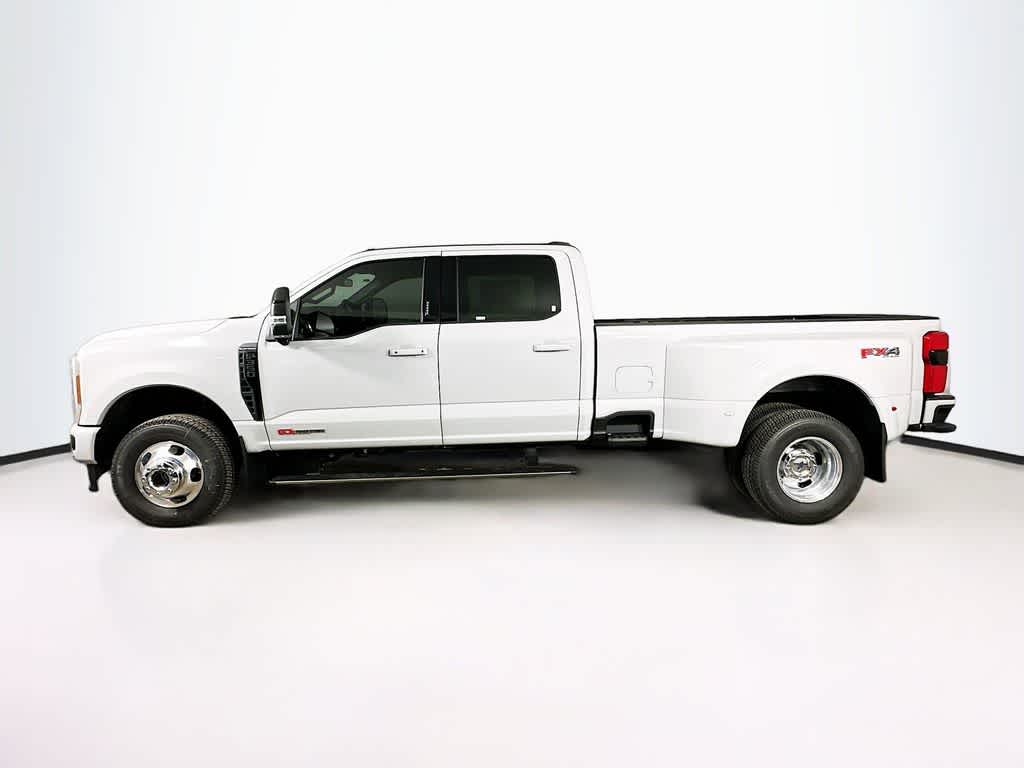 2026 Ford Super Duty F-350 DRW Platinum