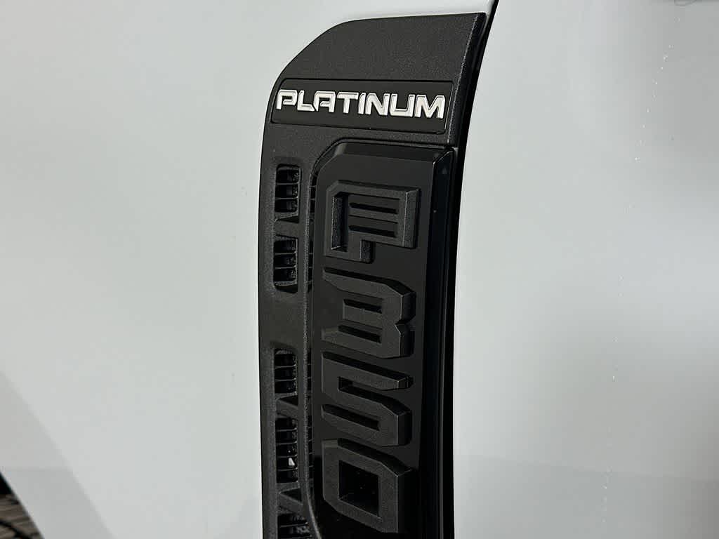 2026 Ford Super Duty F-350 DRW Platinum