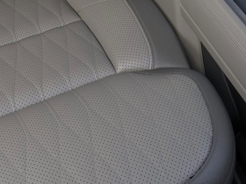 2026 Ford Super Duty F-350 DRW Platinum