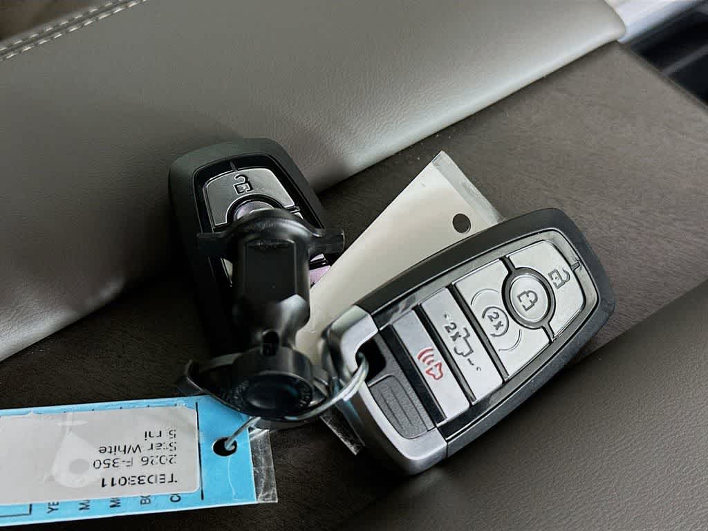 2026 Ford Super Duty F-350 DRW Platinum