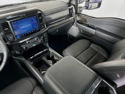 Ford Super Duty F-350 DRW LARIAT 2026