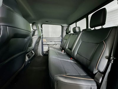 Ford Super Duty F-350 DRW LARIAT 2026