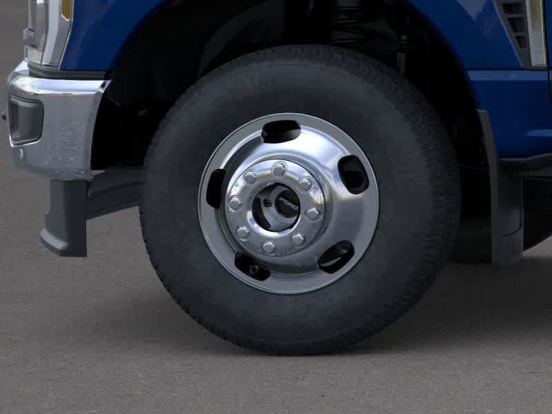 Ford Super Duty F-350 DRW LARIAT 2026