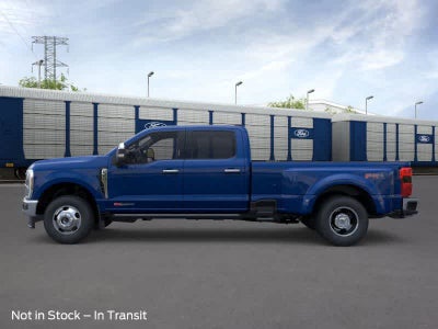 Ford Super Duty F-350 DRW LARIAT 2026