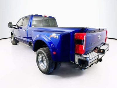 Ford Super Duty F-350 DRW LARIAT 2026