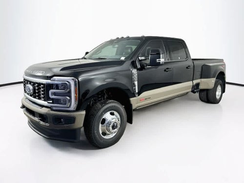 Ford Super Duty F-350 DRW Pickup King Ranch 2026