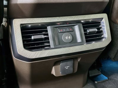 Ford Super Duty F-350 DRW Pickup King Ranch 2026