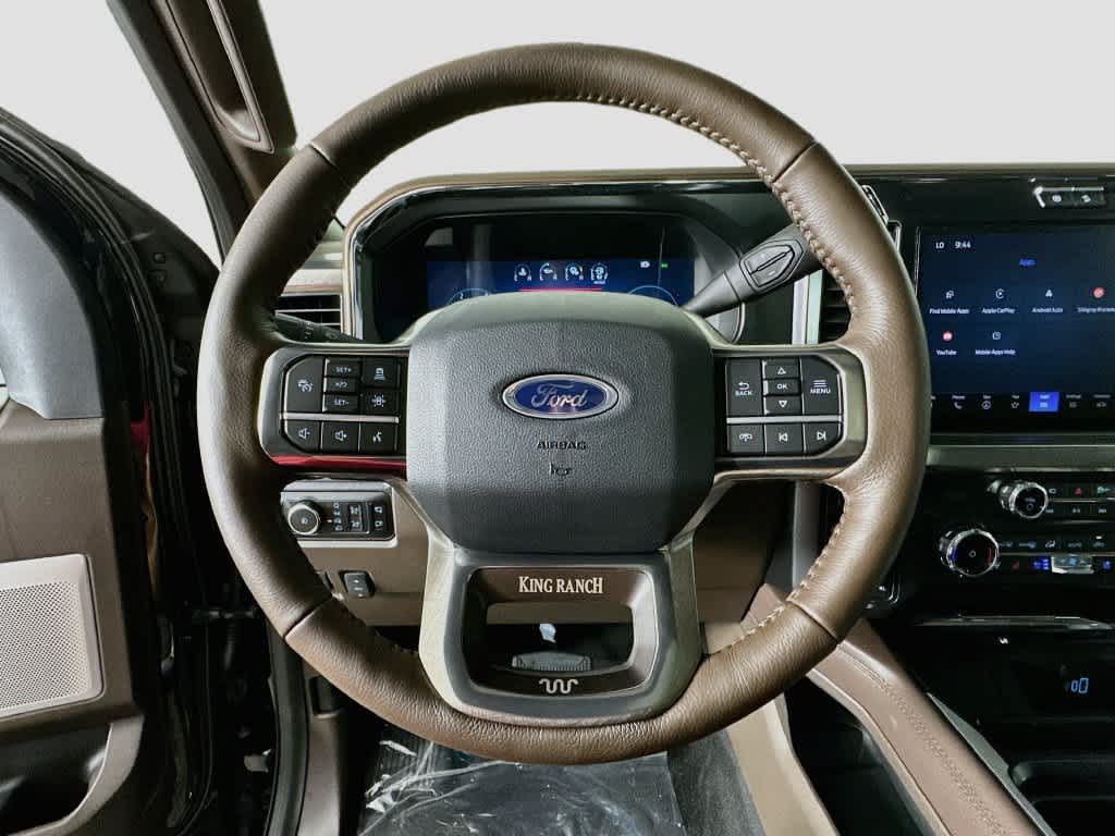 Ford Super Duty F-350 DRW Pickup King Ranch 2026
