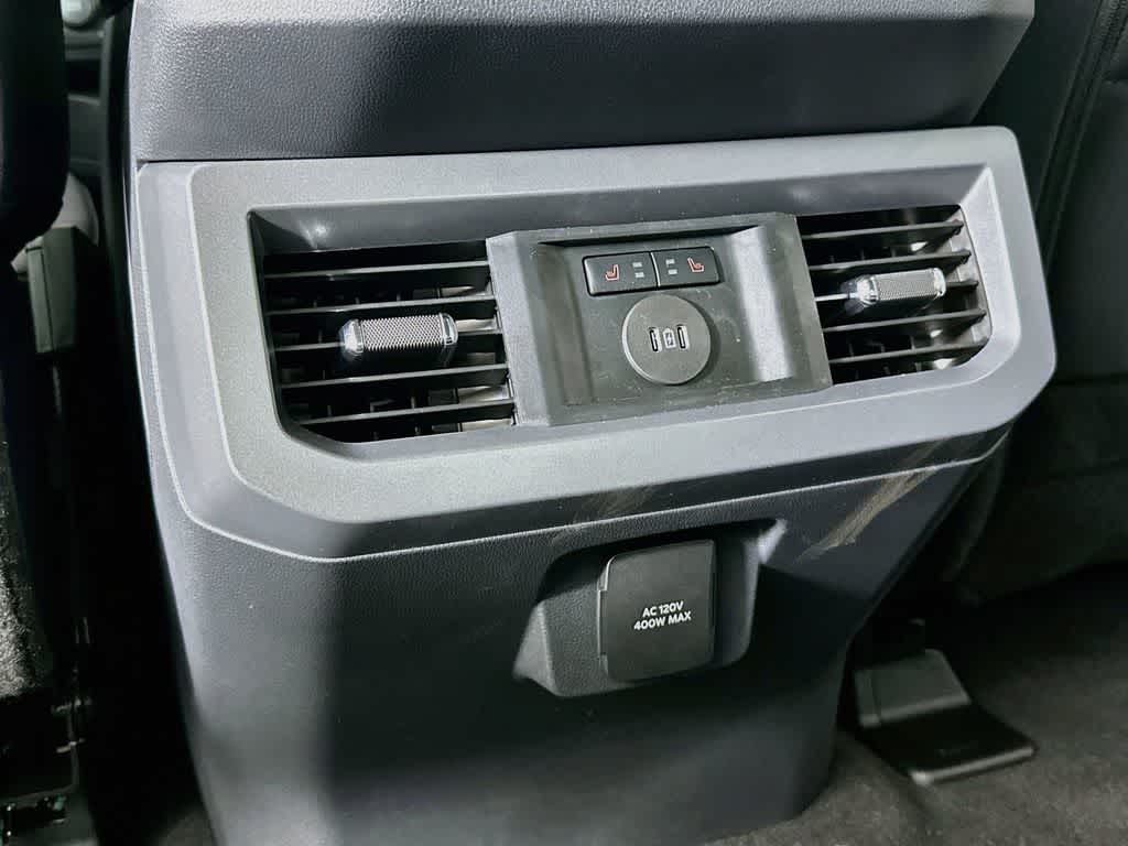 Ford Super Duty F-350 DRW Pickup LARIAT de 2026