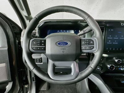 Ford Super Duty F-350 DRW Pickup LARIAT de 2026