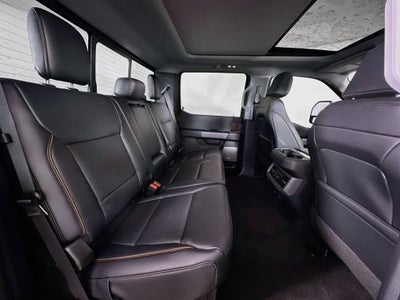 Ford Super Duty F-350 DRW Pickup LARIAT de 2026