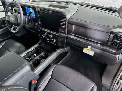 Ford Super Duty F-350 DRW Pickup LARIAT de 2026