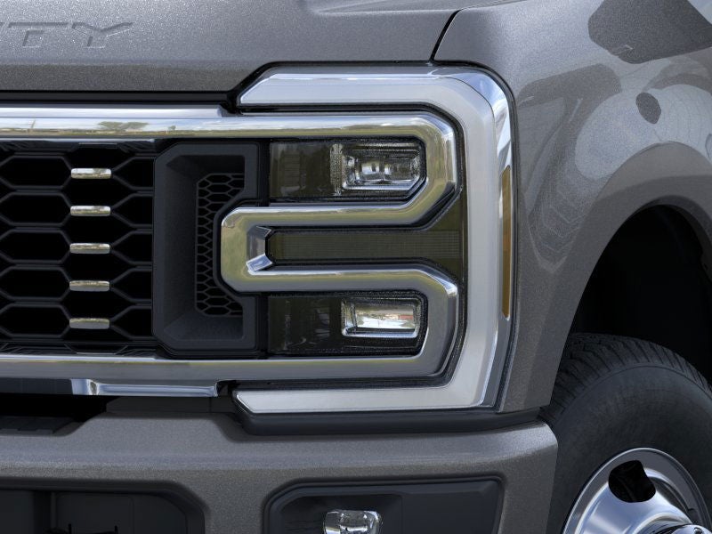 2026 Ford Super Duty F-350 DRW Platinum