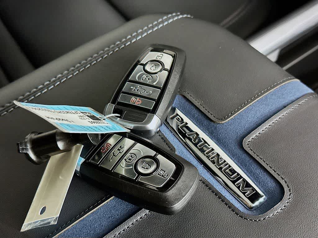 2026 Ford Super Duty F-350 DRW Platinum