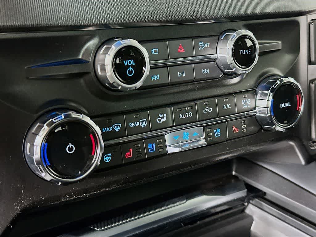 2026 Ford Super Duty F-350 DRW Pickup Platinum